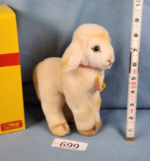 d699- vintage Steiff Cosy Lamby stuffed animal.