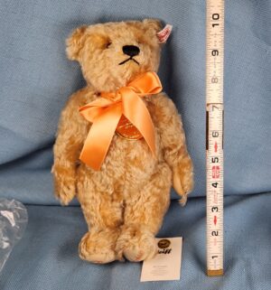 d701- Steiff Royal Wedding Teddy Bear 2011 commemorative bear