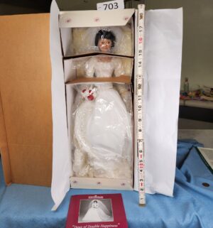 d703- Ashton-Drake Galleries Princess Catherine Royal Elegance Bride Doll