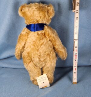 d706- 2004 Steiff Teddy Bear for Danbury Mint - Image 4