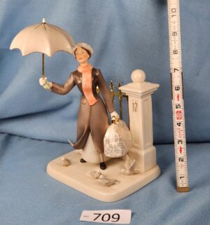 d709- Mary Poppins Lenox Porcelain Statuette. Walt Disney Showcase Collection