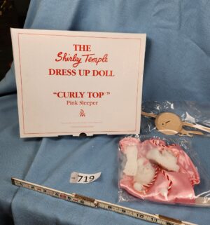 d719- Curly Top. Pink Sleeper. Shirley Temple Dress Up Doll