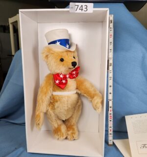 d743- Steiff First American Teddy Bear 2003