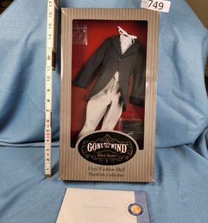 d749- Gone with the Wind Rhett Butler Vinyl Fashion Doll Wardrobe Collection