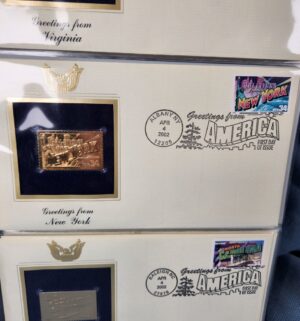 d768- Golden Replicas of the 50 State Greet Stamps. 22kt gold - Image 3