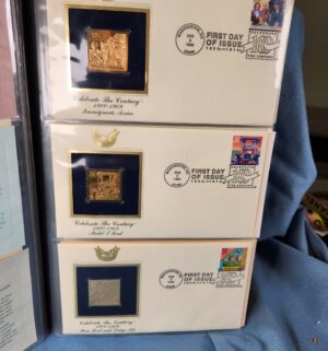 d770- Golden Replicas of the Stamps of the Century 22kt gold - Image 4