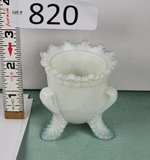 d820- Boyd Glass Forget Me Not toothpick holder
