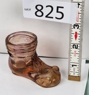 d825- Hobo Shoe Degenhart Crystal Art Glass toothpick holder