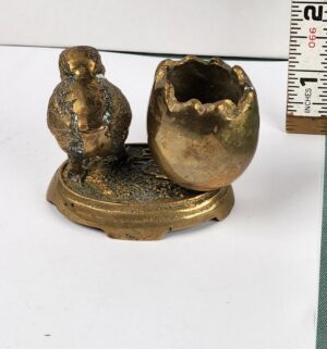 d845- brass chick and cracked egg toothpick holder. - Image 3