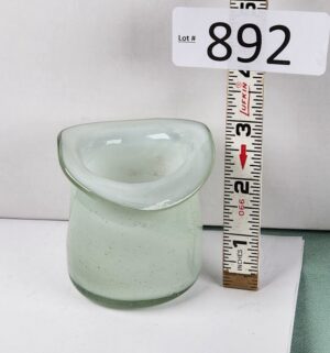 d892- Victorian Top Hat Glass Posy Jar