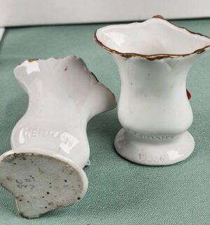 d899- Antique Germany Pair Small Porcelain Vases with Colonial Figures - Image 3