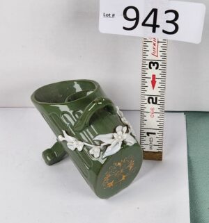 d943- 1940s Bud Vase Toothpick Holder