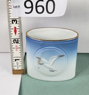 d960- Bing & Grondahl Seagull pattern porcelain cigarette or toothpick holder