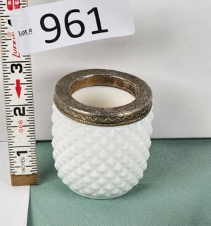 d961- Westmoreland English hobnal toothpick holder