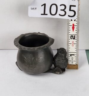 d1035- vintage Victorian-style figural toothpick holder