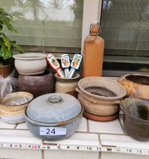 i24- Vintage Clay Pots and garden pots