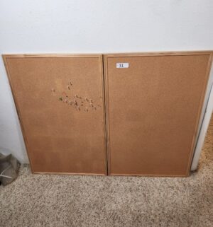 i31- Large Bulletin Boards