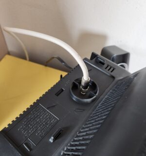 i39- Vintage Sansui TV - Image 3