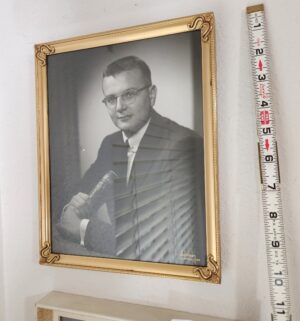 i46- Antique Framed Portraits - Image 3