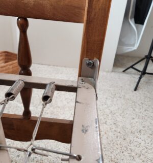 i61- Vintage Twin Trundle Bed. No Mattresses - Image 3