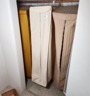 i64- Vintage Closet Garment Bags