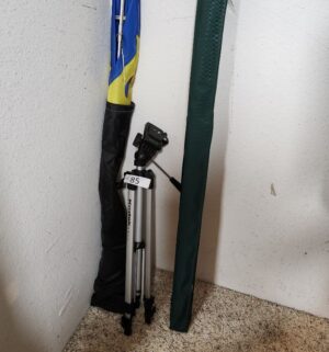 i85- Tripod, Screen, Kite in entry closet