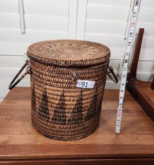 i91- vintage, handwoven braided basket