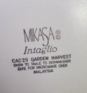 i131- Mikasa Intaglio Dish Set - Image 3