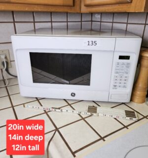 i135- GE Microwave. Tested/works