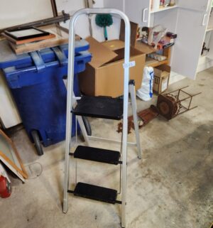 i145- Skinny Mini Fold Up Ladder