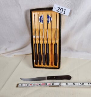 i201- Boker Tree Brand Steak Knives