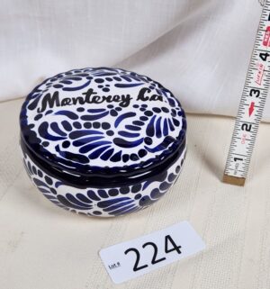 i224- trinket box Mexican Talavera style