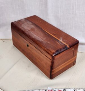 i242- Sm Lane Chest Sample. Horace Link and Co - Image 3