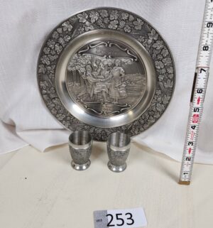 i253- Stammtisch pewter set