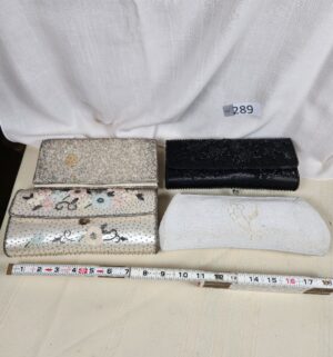 i289- Vintage beaded hand bags