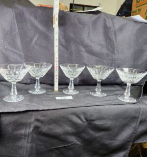 k18- Set of 5 Waterford Kylemore Champagne Dessert Glasses. 1 is chipped