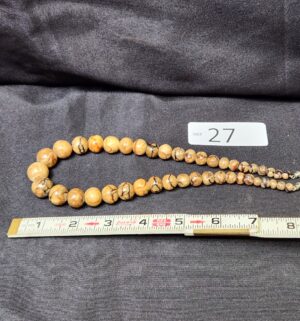 k27- vintage graduated tiger coral bead necklace