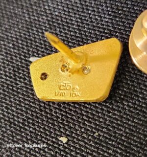 k68- vintage Mach Award lapel pin from the Hill Administration Club - Image 4