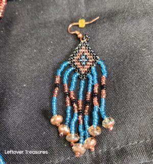 k69- handmade Native American style seed bead jewelry set - Image 3