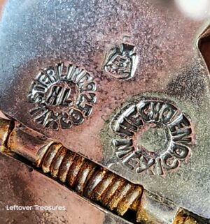 k82- vintage Margot de Taxco sterling silver leaf and berry design clamper bracelet - Image 3