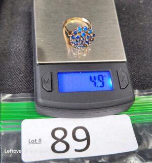 k89- 14k Gold (tested) Blue Rhinestone Ring - Image 5