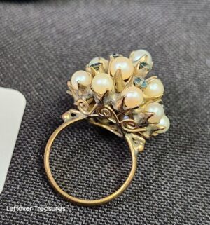 k94- 14k gold (tested) cluster of cultured pearls and blue sapphires Ring - Image 3