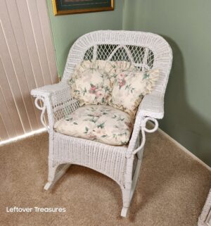 j5- White Wicker Rocking Chair. Very good condition