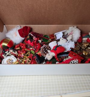 j15- Close with all Holiday Decorations - Image 3