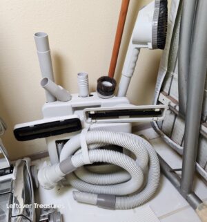 j21- Complete Kirby Generation 3 Vacuum & Shampoo System - Image 3