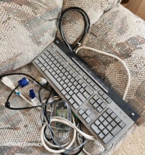 j23- Vintage Computer Electronics - Image 3