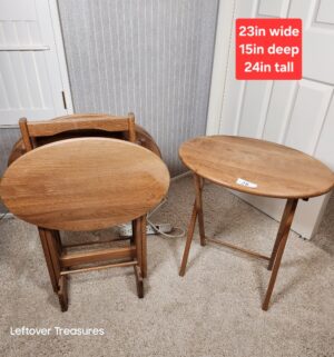 j28- TV Trays with holder