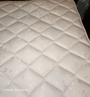 j44- Cal King Sealy BackSaverx. Complete Set w/ Frame & Headboard. Buyer must take all - Image 4