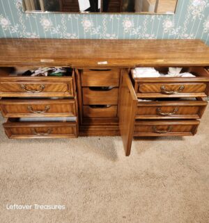 j48- Stunning Mid Century Stanley 9 Drawer Dresser - Image 2