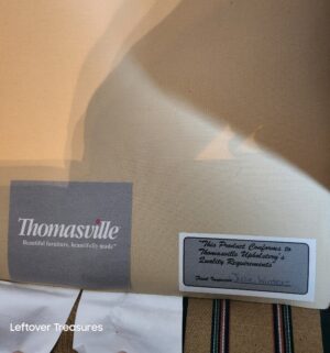 j61- Pair of Thomasville Arm Chairs w/ Ottomans. Swivel/Rocker Base. Amazing Condition - Image 5